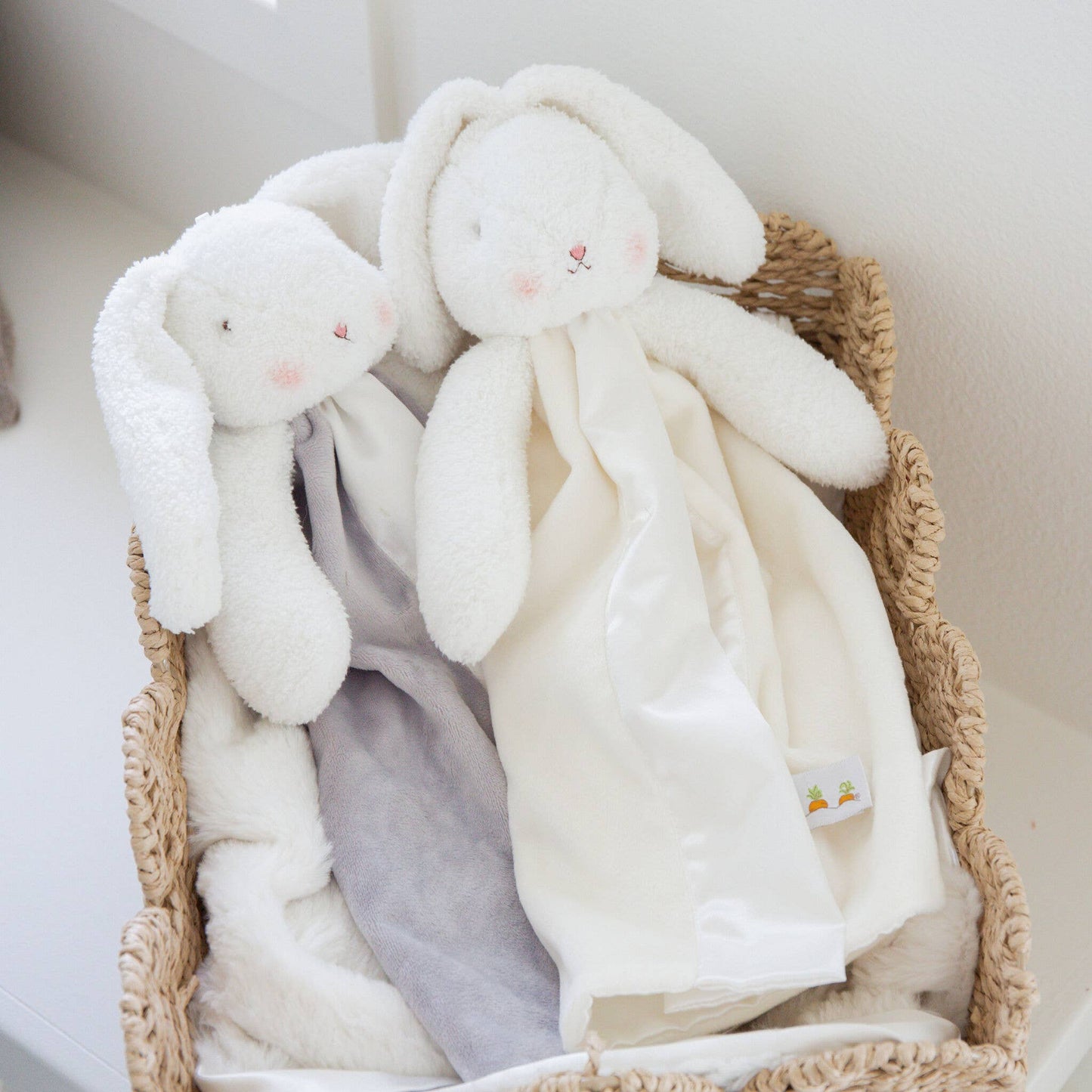 SIMPLE Bun Bun Bunny Buddy Blanket