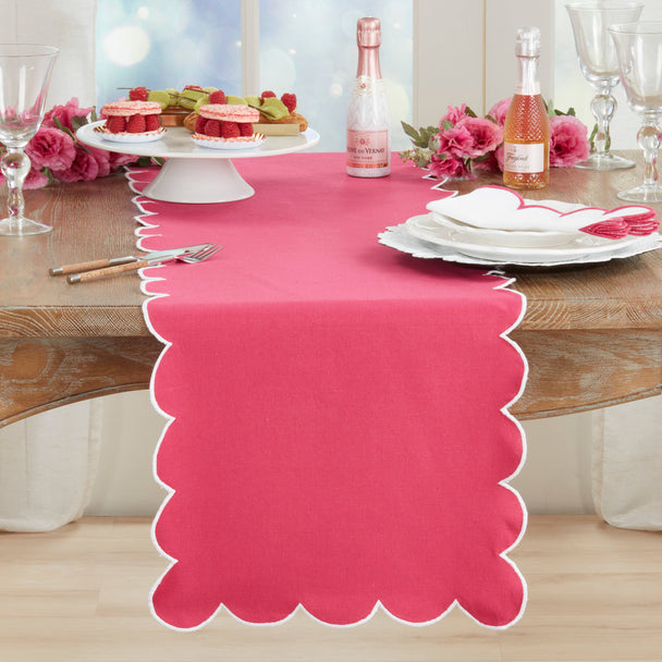 Cotton Scalloped Table Runner