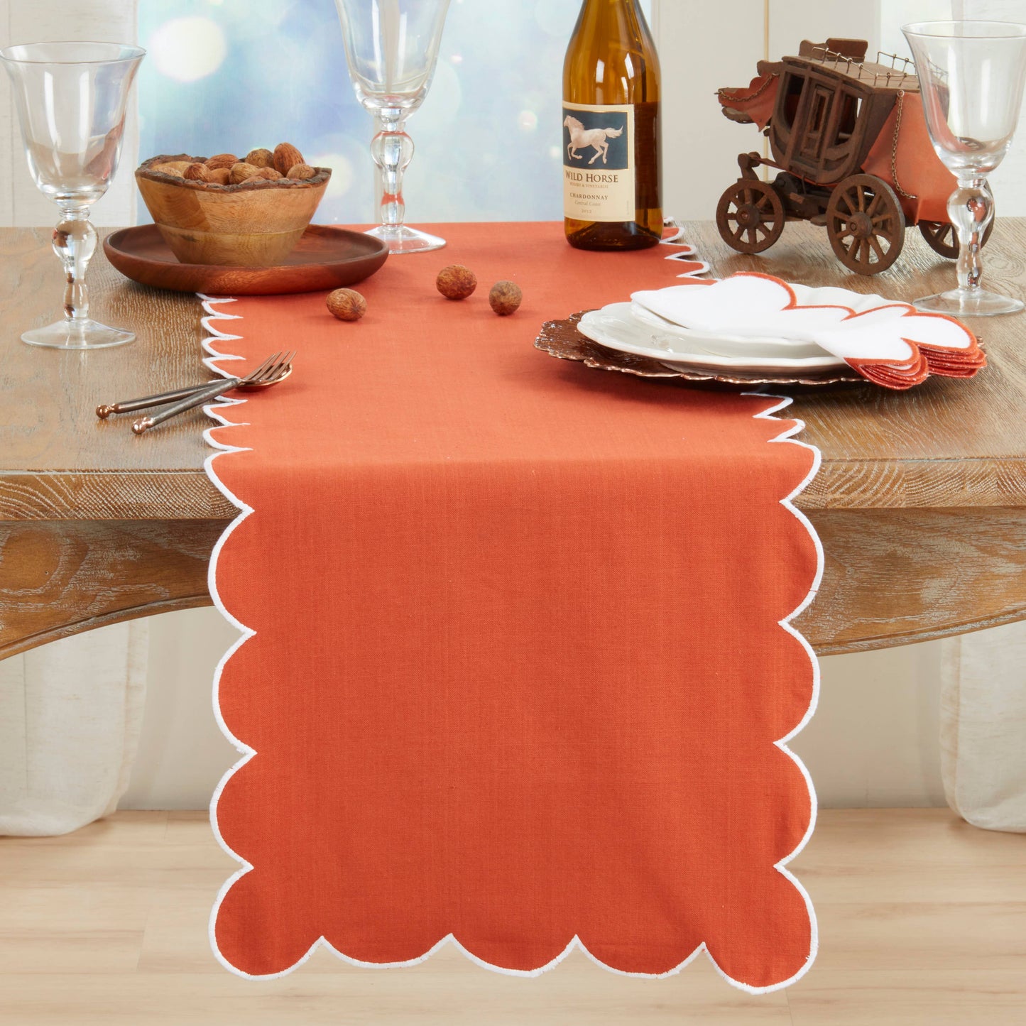 Cotton Scalloped Table Runner