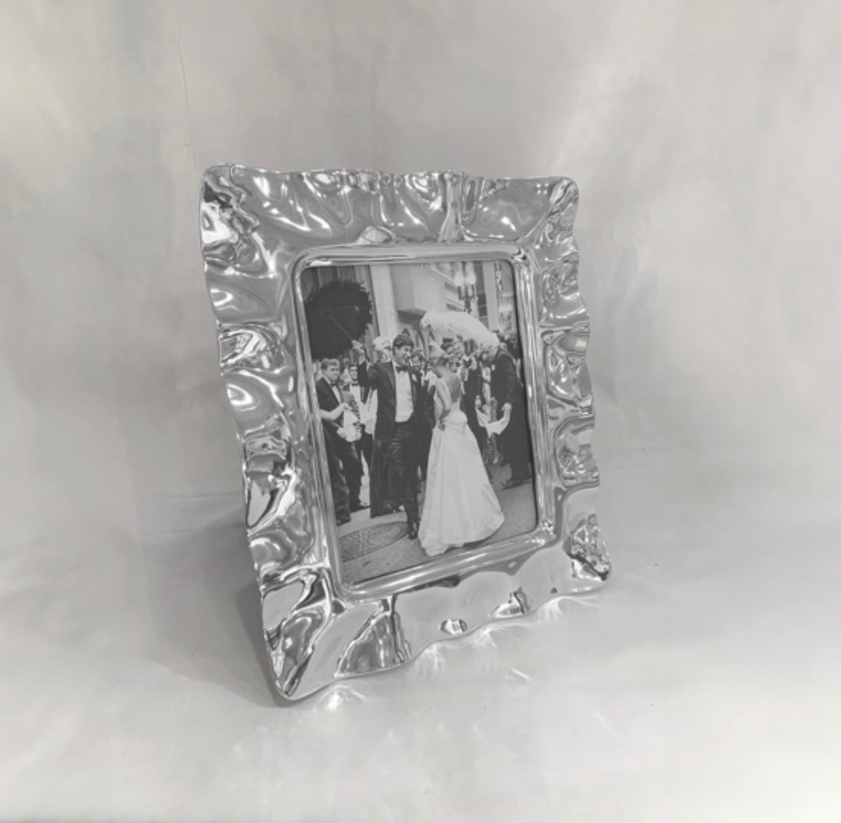 BEATRIZ BALL
FRAME Vento 5 x 7