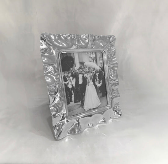 BEATRIZ BALL
FRAME Vento 5 x 7